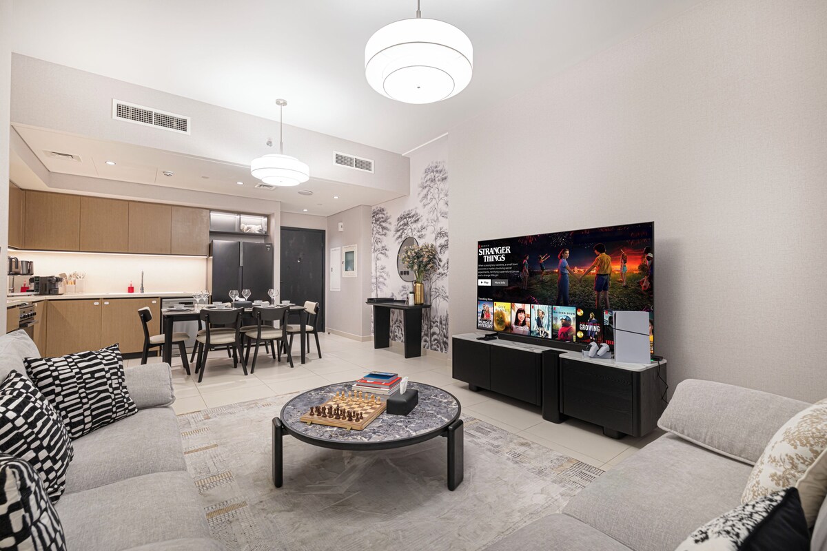 TV LED, konsol video game, Netflix, dan layanan streaming