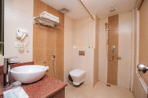 Bathroom - Bodhi Suite Boutique Hotel & Wellness (Pokhara)