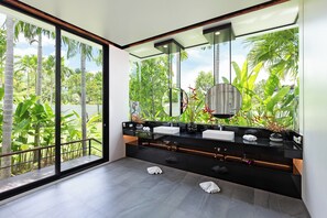 Interior - Luxury Pool Villa 6.5 bedrooms-Emilys Pearl / Nai Harn Baan Bua / Nai Harn Beach (Mueang)