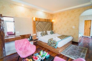 Phòng đôi Premium, ban công, quang cảnh núi