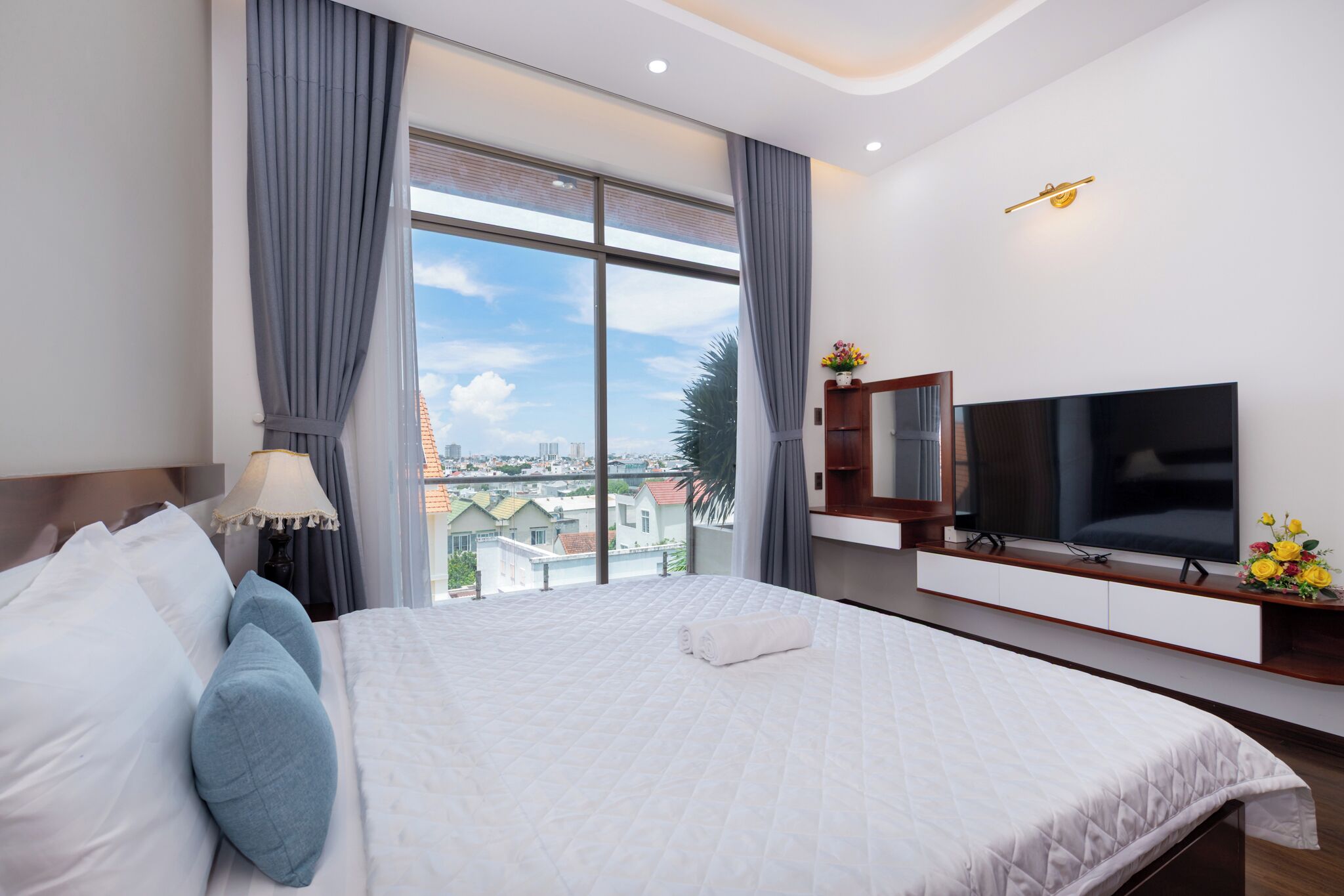 Deluxe Villa, City View