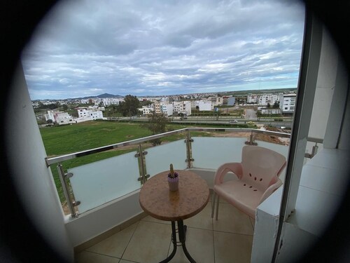 Luxury Apartment with Mountain View and Parking in Tetouan