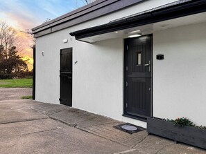 Exterior detail - 1 bedroom accommodation in Douglas (Douglas)