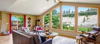 Prospector's Bend - Hot Tub, Riverfront, Fishing