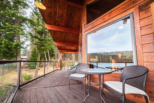 Eagle Point Lakeview