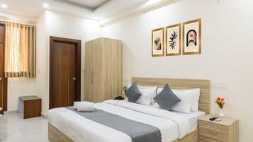 Deluxe Double Room, Balcony, City View | Desk, laptop workspace, free WiFi
