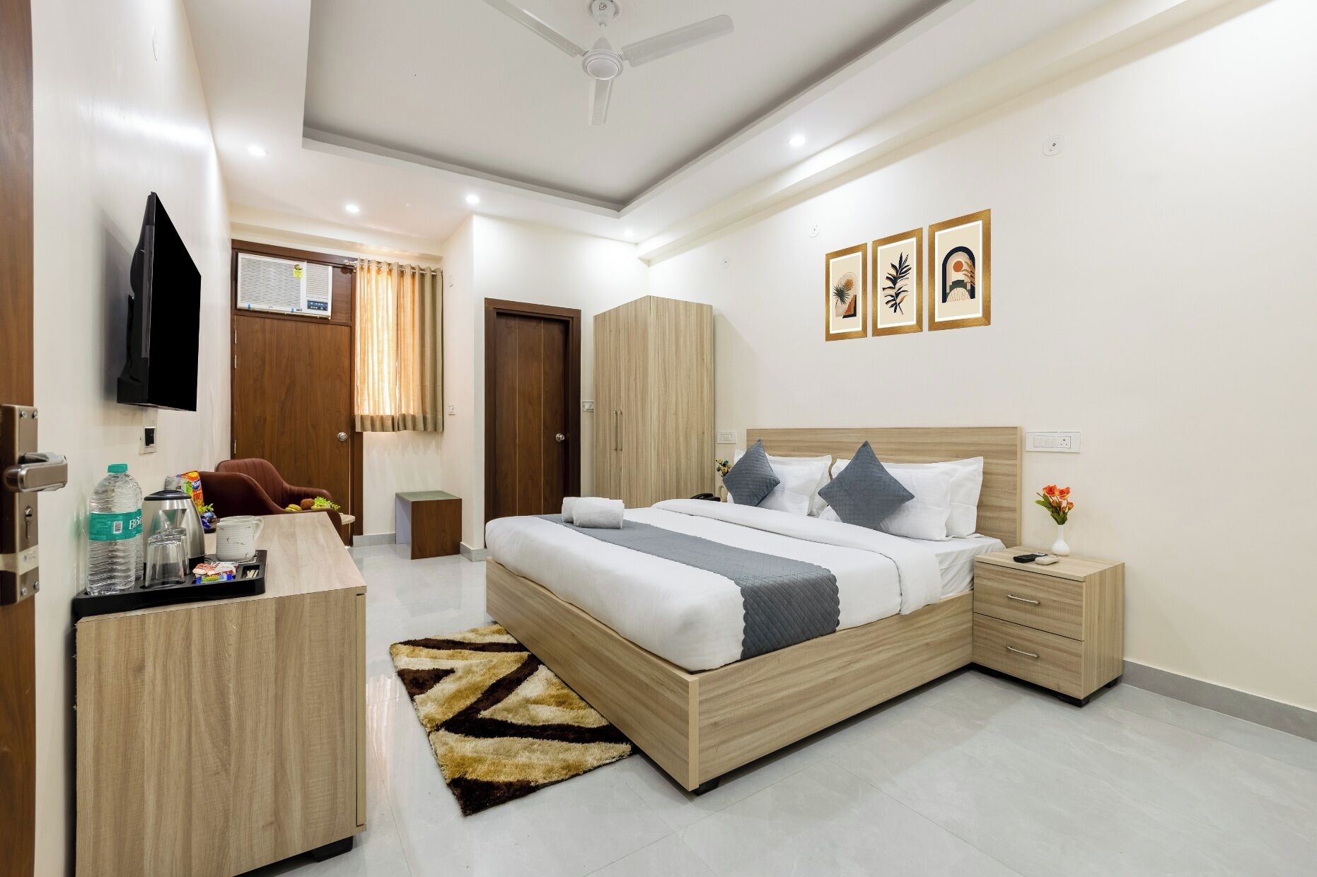 Deluxe Double Room, Balcony, City View