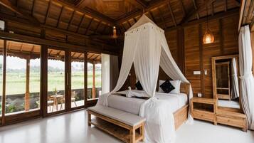 Suite, Balcony, Garden View