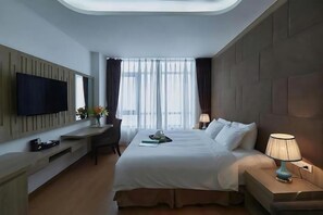 Deluxe Double Room, City View