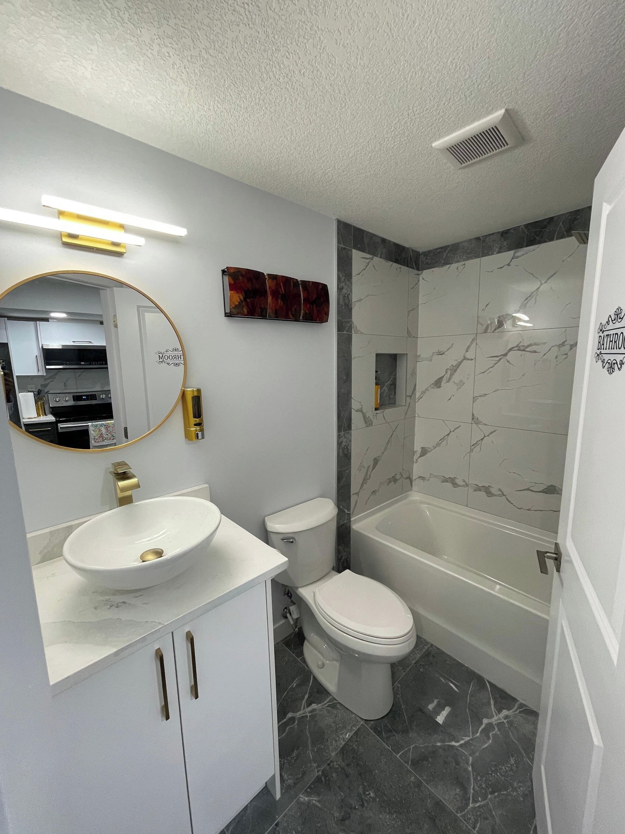 House, 2 Bedrooms, Fireplace | Bathroom
