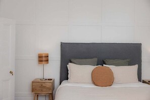 1 bedroom, iron/ironing board, free WiFi, bed sheets - The Residence on Warwick (Hobart City)