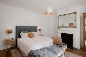 1 bedroom, iron/ironing board, free WiFi, bed sheets - The Residence on Warwick (Hobart City)
