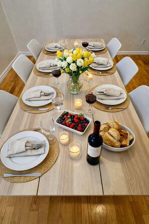 Dining - 4BR · 2 Suites by Canterra Stays · Sleeps 8 (Brampton)