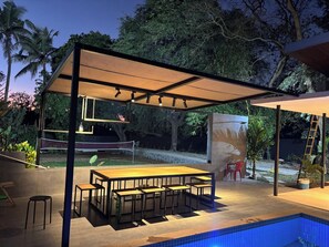 Outdoor dining - Charming 3-bedroom villa in Alibag perfect for relaxing getaways (Alibag)