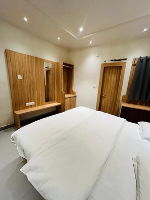 Superior Double Room - Hotel Pratap Inn (Ranchi)