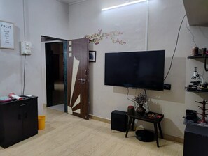 REJUNUVATION AYURVEDA DOUBLE ROOM | Interior - Bhatye Beach Resort (Ratnagiri)