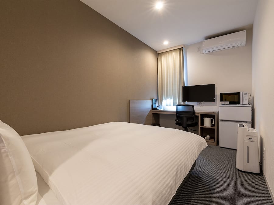 Chambre Double, non-fumeurs (check-in is not available after 11PM) | Wi-Fi gratuit, draps fournis