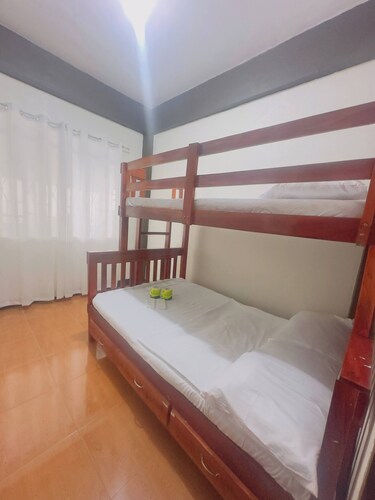 Room-zen Ridge Stay R1 Baguio City