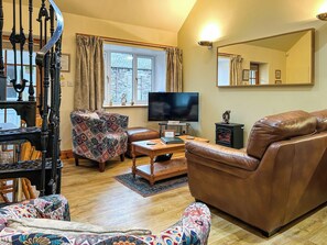 TV - Ploughman's Rest - UK51336 (Peebles)