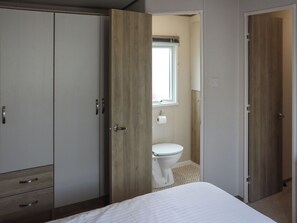 2 bedrooms, free WiFi - Keswick 17 - UK51391 (Narberth)