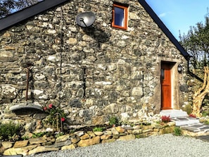 Exterior detail - A beautiful cottage in the Snowdonia National Park (Tywyn)