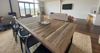 Luxury Farm Stay, Creek, Wildlife, Fire, Stars