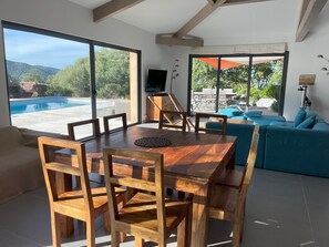 Dining - Les Hauts de la Testa (Sainte-Lucie de Porto-Vecchio)