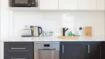 Apartamento Premium, 2 habitaciones | Cocina privada