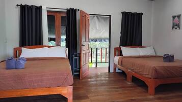 Habitación cuádruple estándar