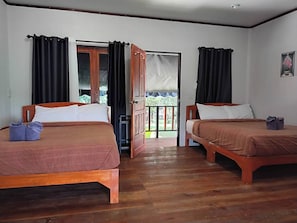 Habitació quàdruple estàndard