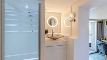 Comfort-Doppelzimmer | Badezimmer