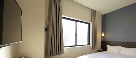 Double Room with Shower, Non Smoking | Desk, free WiFi, bed sheets