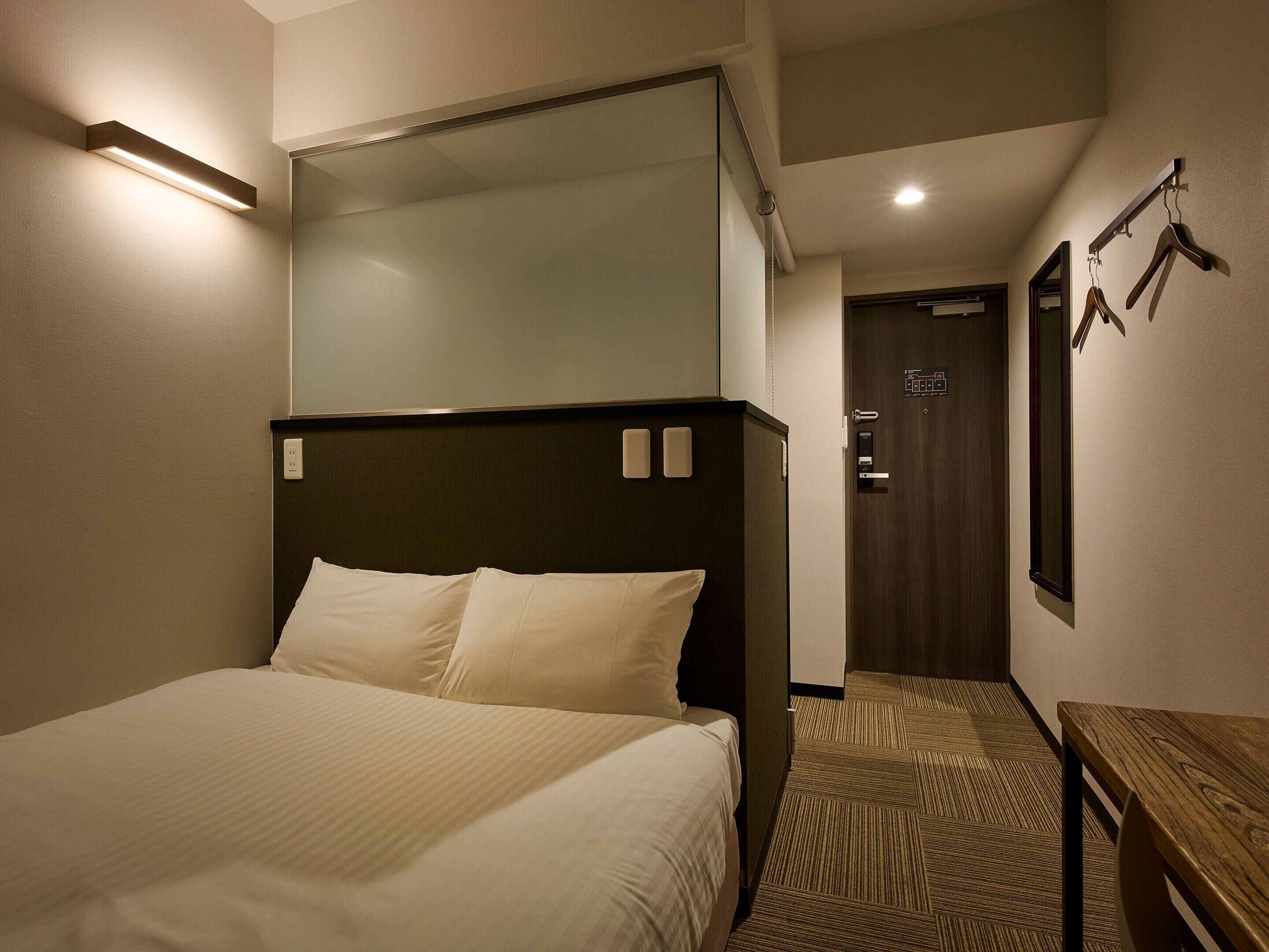 Double Room with Shower, Non Smoking | Desk, free WiFi, bed sheets