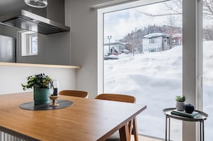 Apartment | Dining