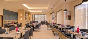  Keys Select by Lemon Tree Hotels Vadodara