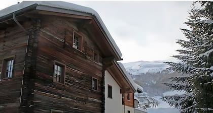 Chalet „Romeo“ mit Bergblick und WLAN