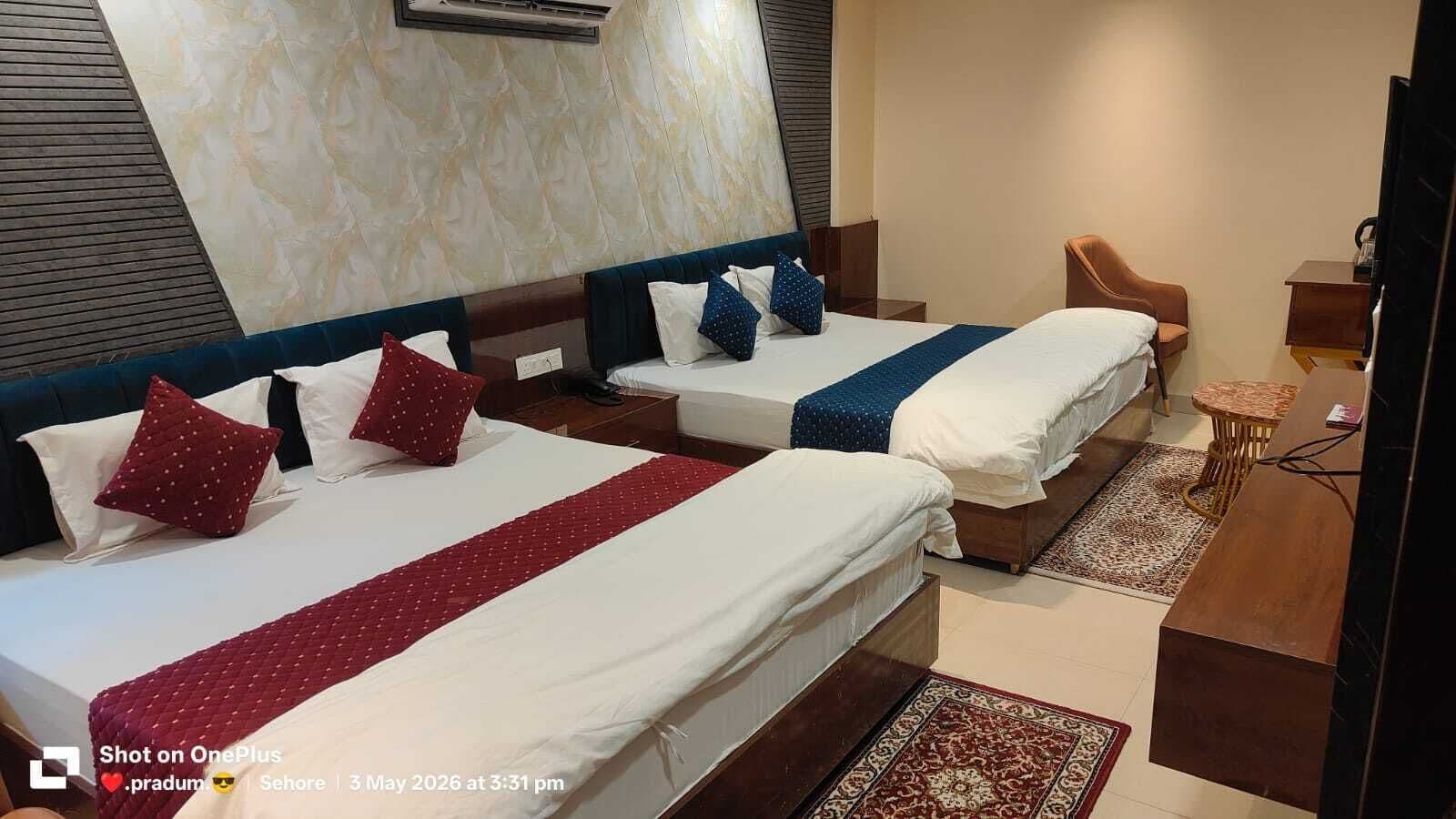Twin Room | Free WiFi