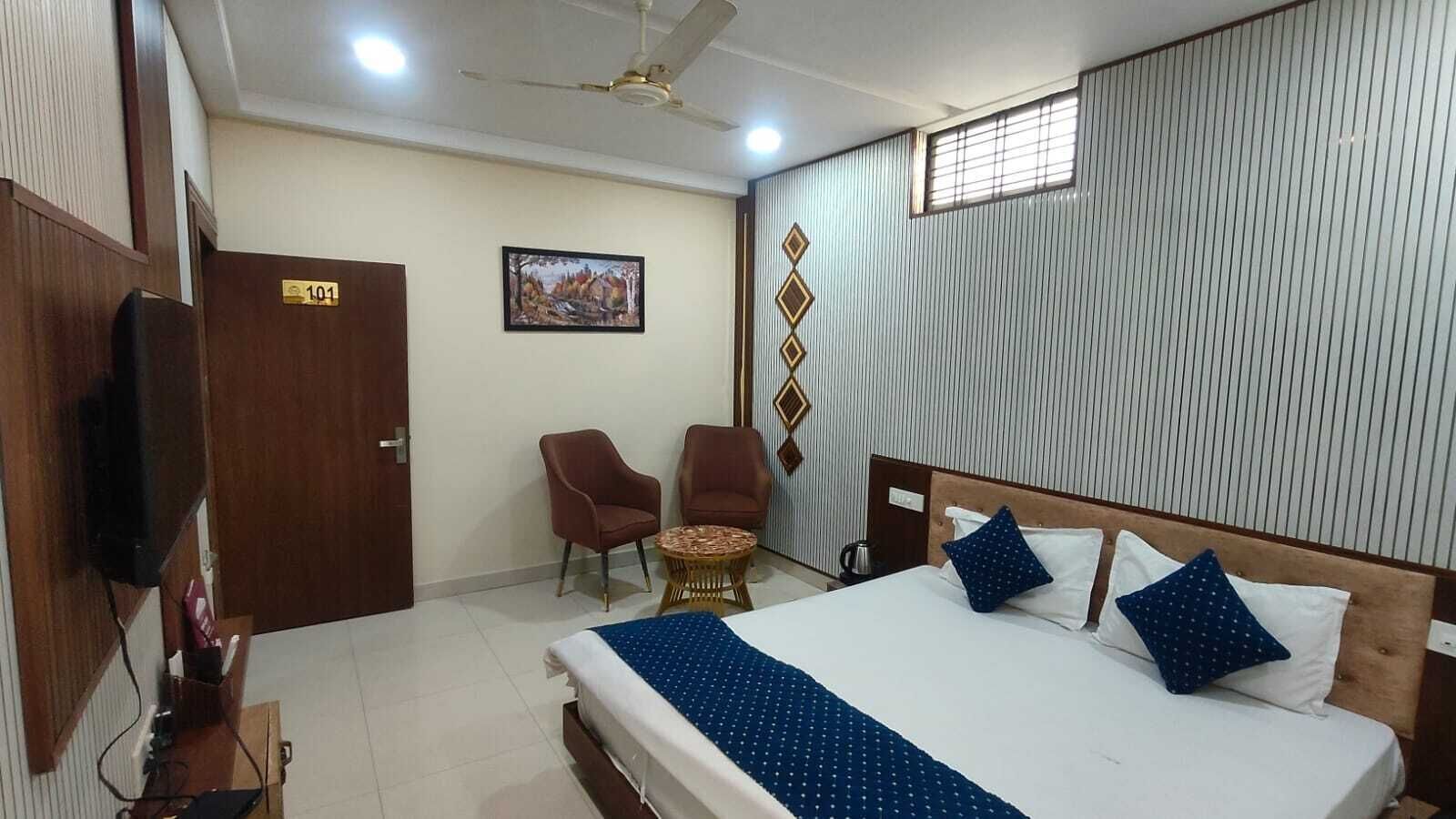 Deluxe Room | Bathroom