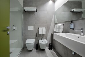 스탠다드 트윈룸 | 욕실