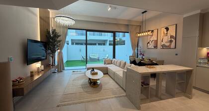 Liva Suites By Hostiva - Dubai South