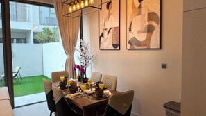Luxury Apartment, Courtyard View | Dining