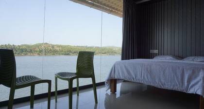 Aghanashini River Retreats