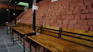 รับประทานอาหารกลางแจ้ง