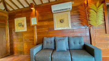 DĂ©tail de lâintĂ©rieur