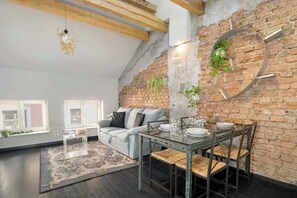 Dining - Two-level Apartment in the Center | Air Conditioning | Workspace (Poznań)