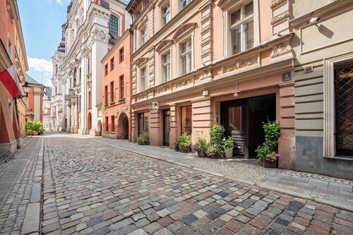 Two-level Apartment in the Center | Air Conditioning | Workspace
