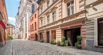 Two-level Apartment in the Center | Air Conditioning | Workspace