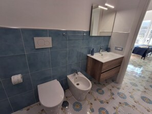 Bathroom - Rosa House - House in the picturesque landscape of Nerano (Campania)