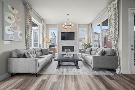 Living area. Rooftop Sunset Escape | BBQ & Billiards |Sleeps 8