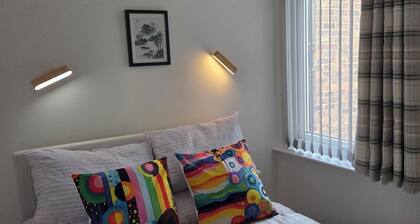 Beautiful four bedroom house in Anfield, Liverpool 5 minute walk to LFC ground.